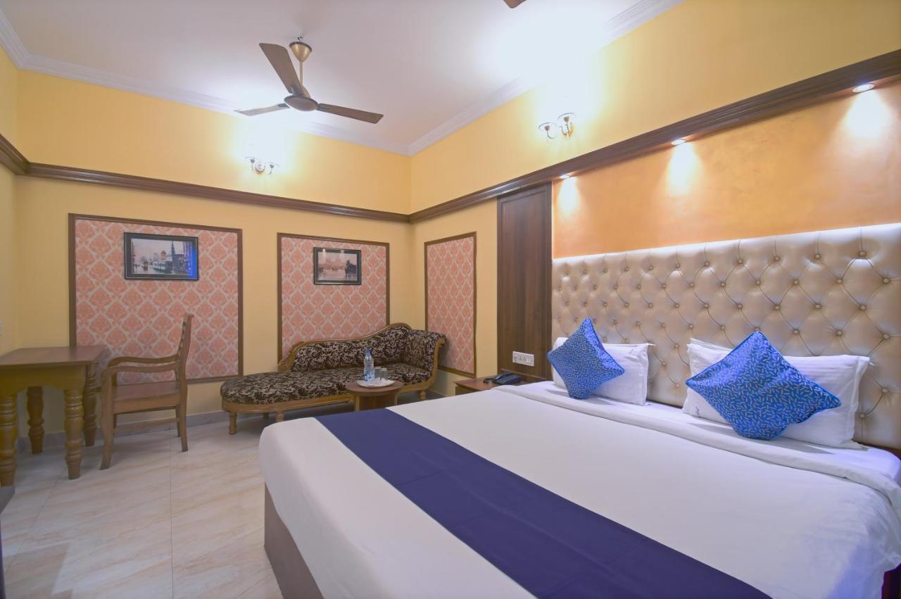 Hotel Jingle Inn Kalkuta Zewnętrze zdjęcie