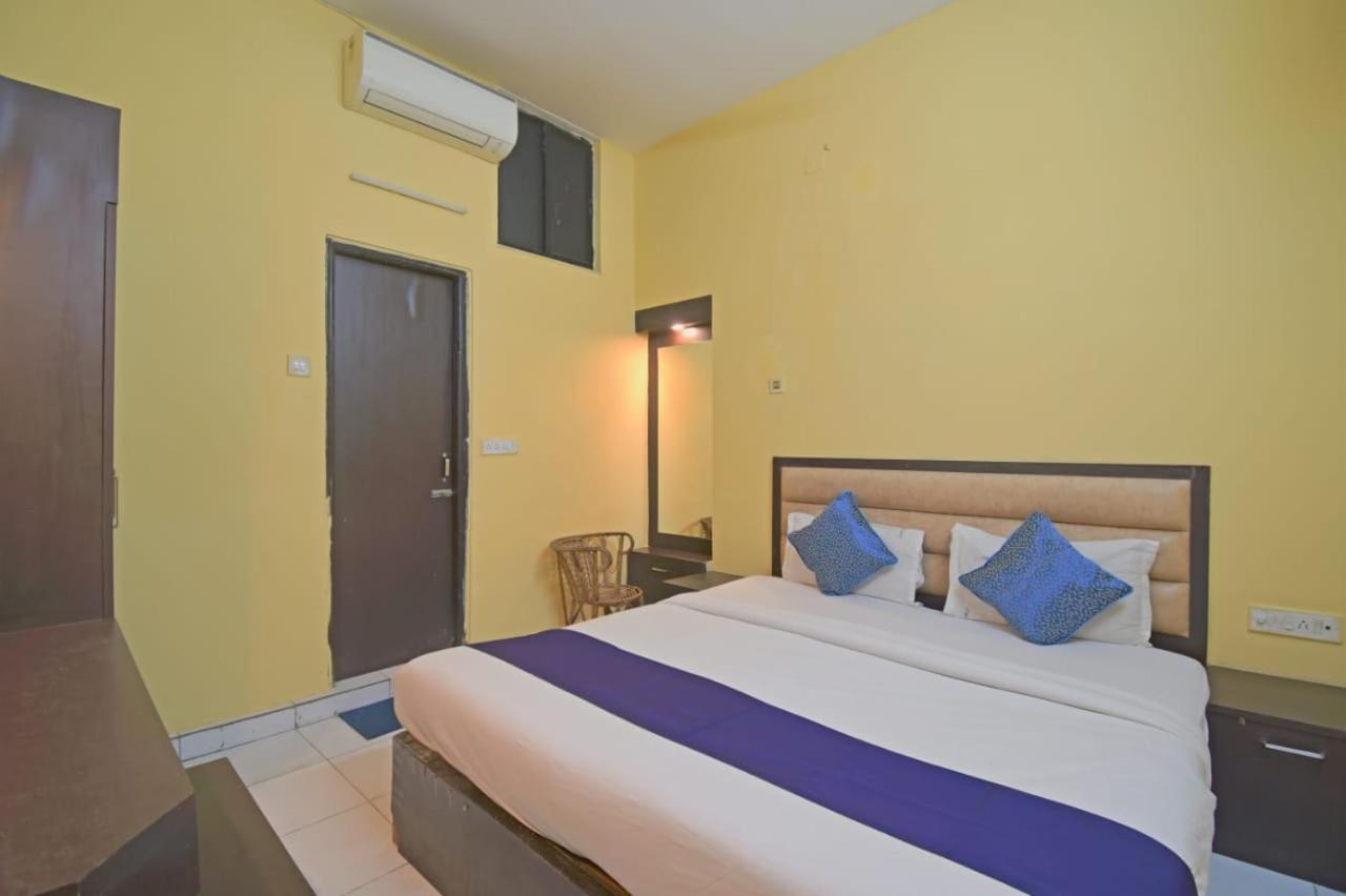 Hotel Jingle Inn Kalkuta Zewnętrze zdjęcie